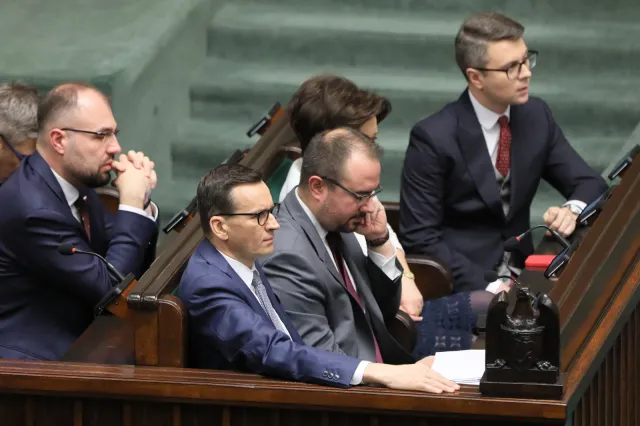 Morawiecki bez wotum zaufania. "Misja zakończyła się niepowodzeniem"