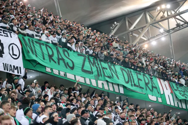 Nowy minister sportu w rządzie Donalda Tuska "oberwał" od kibiców Legii Warszawa