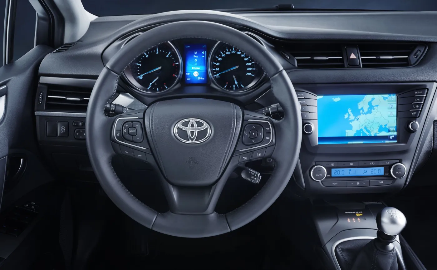 toyota-avensis-iii-37759274.jpg