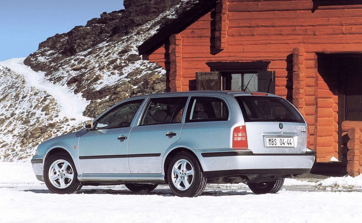 skoda-octavia-4x4-37694359.jpg
