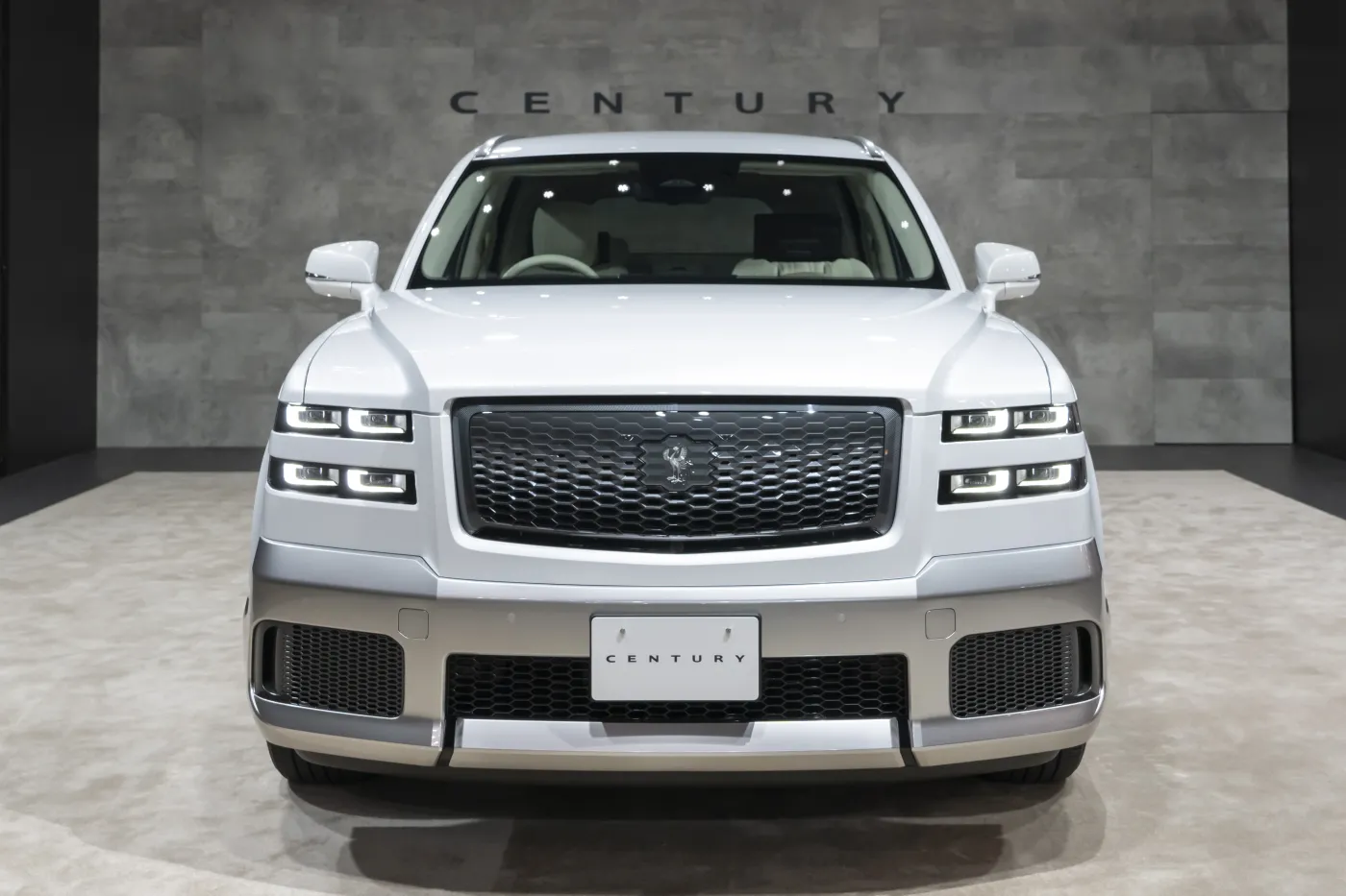 Toyota odleciała! Nowy SUV to świetny styl i nowatorska hybryda