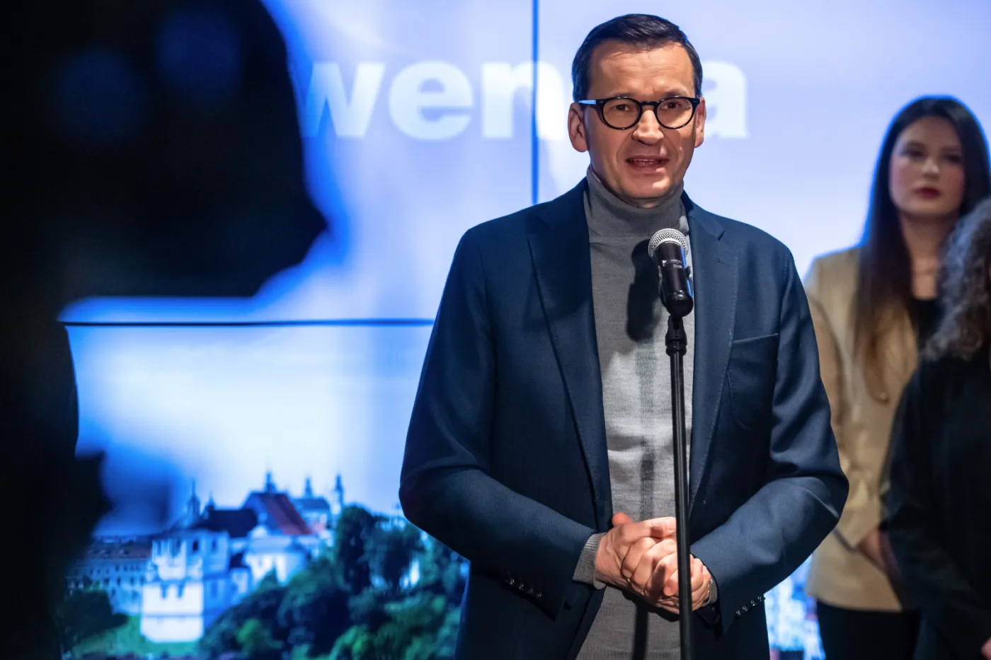 Morawiecki: O wypadek nie trudno. Były premier już po operacji