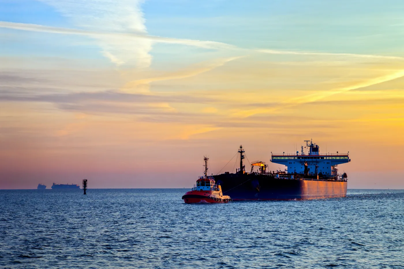 Tankowiec niespodziewanie przypłynął z Rosji do Gdańska. Nie było go w rejestrze Urzędu Morskiego