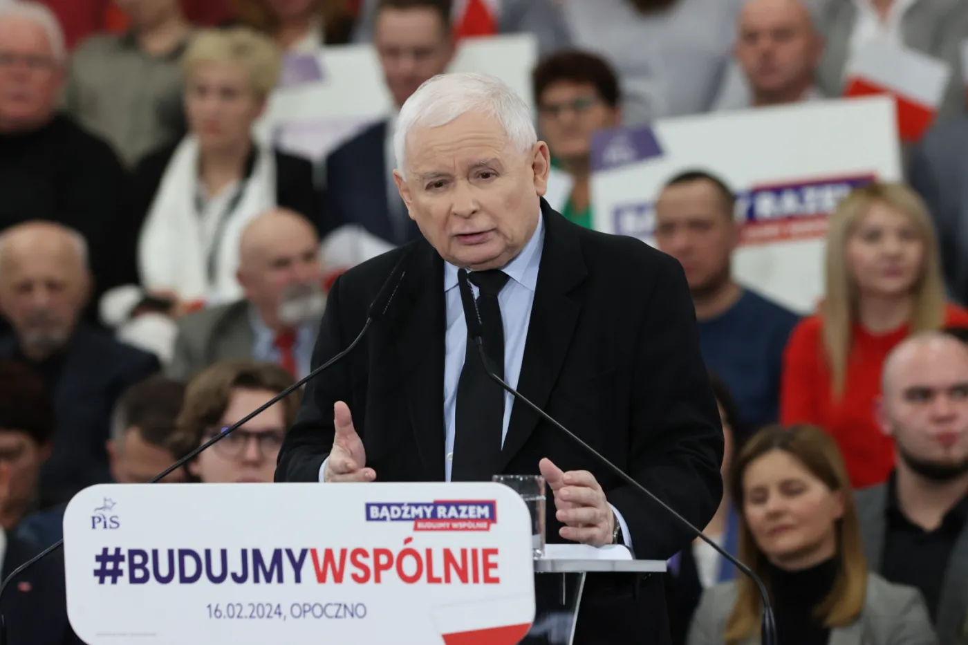 Kaczyński o incydencie przed TAI. "Widzi pan, jak kończy się dyktatura?"