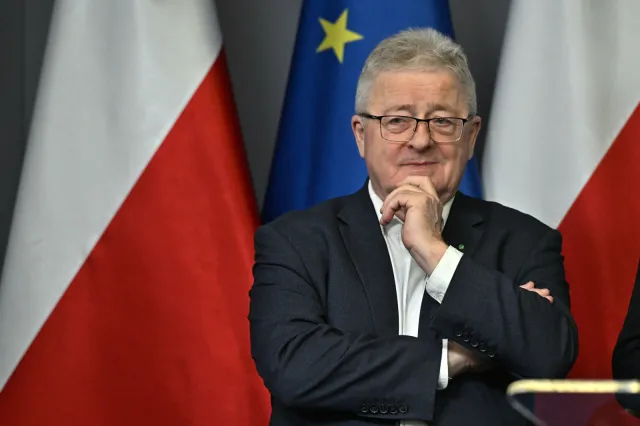 Posłowie PiS szukali utajnionych dokumentów. Minister rolnictwa był w szoku