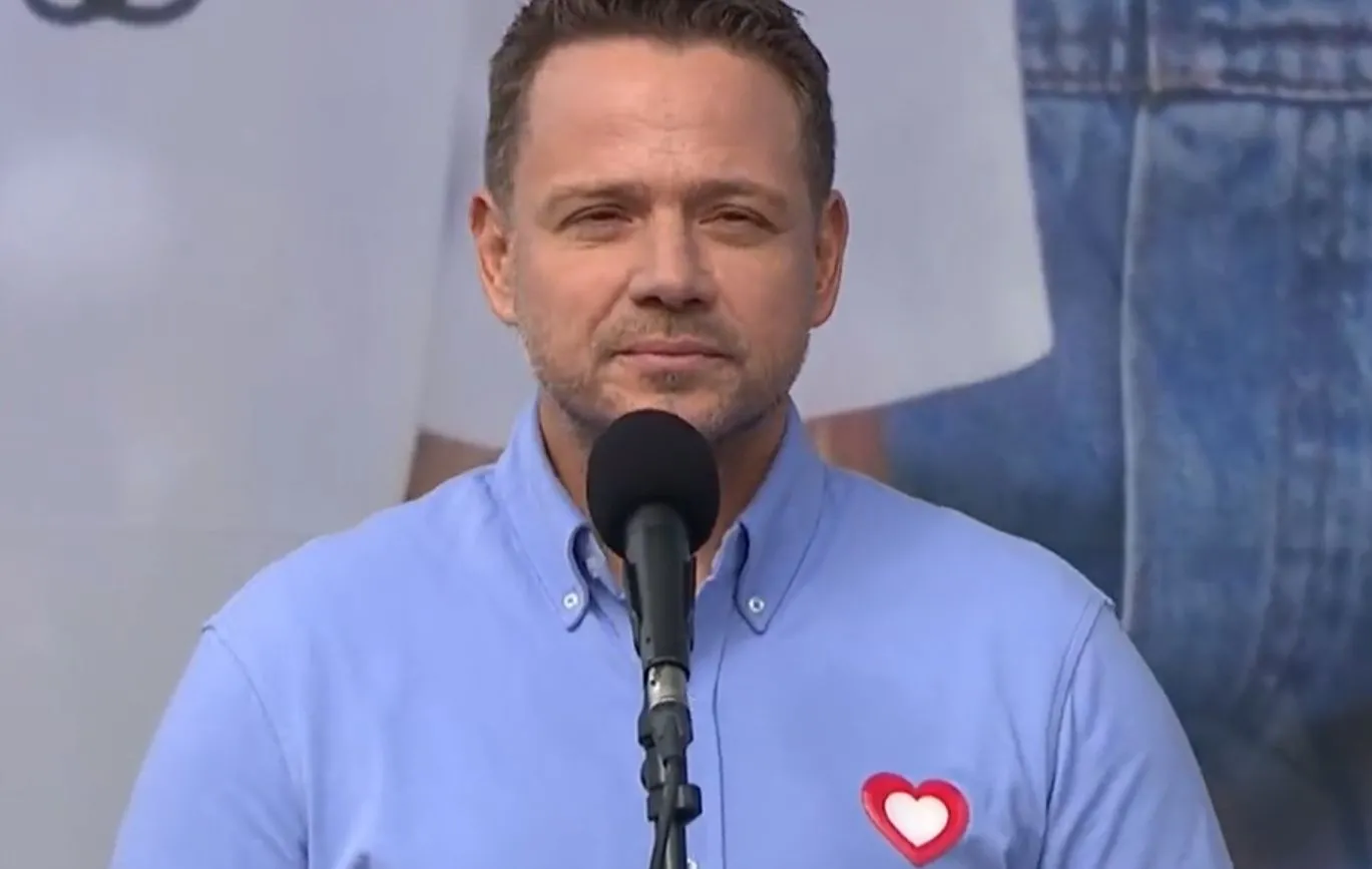 Antysemickie hasła na marszu w Warszawie. Zareagował Rafał Trzaskowski