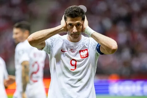 Robert Lewandowski - reaktywacja. Niech zamilkną hejterzy [FELIETON]