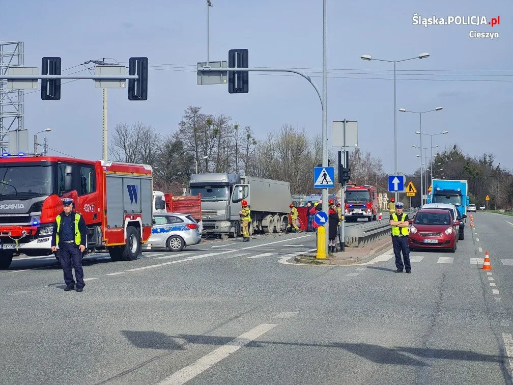 wypadek-w-ustroniu-38127010.jpg