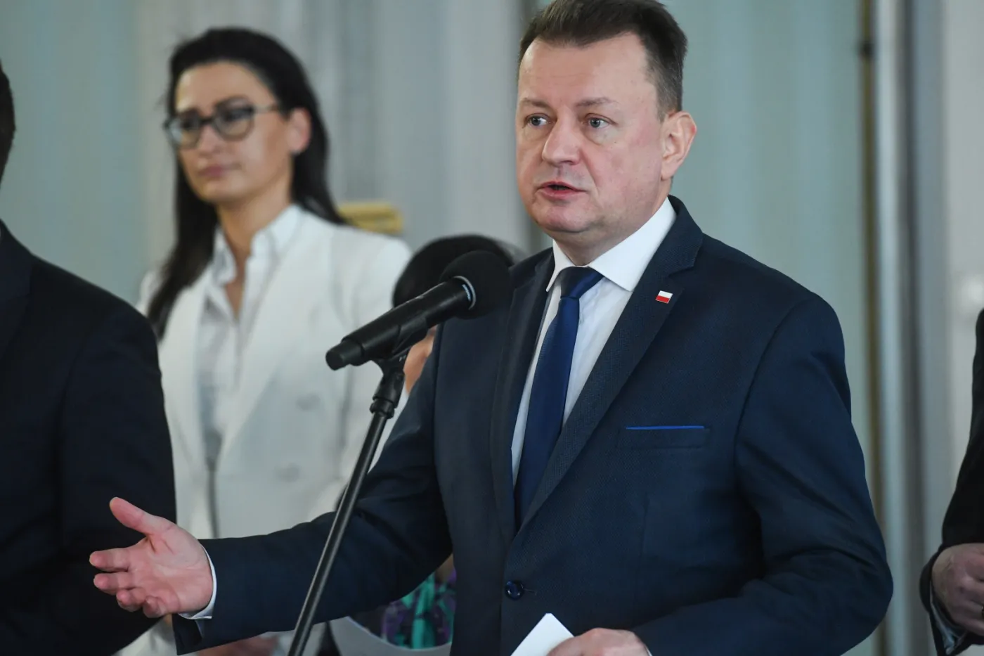 Na jaw wychodzą nowe fakty. "Błaszczak wiedział o rakiecie pod Bydgoszczą"