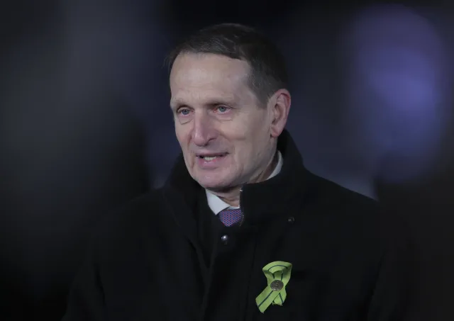 Burza wokół słów Macrona nie ustaje. Francja reaguje na groźby Naryszkina