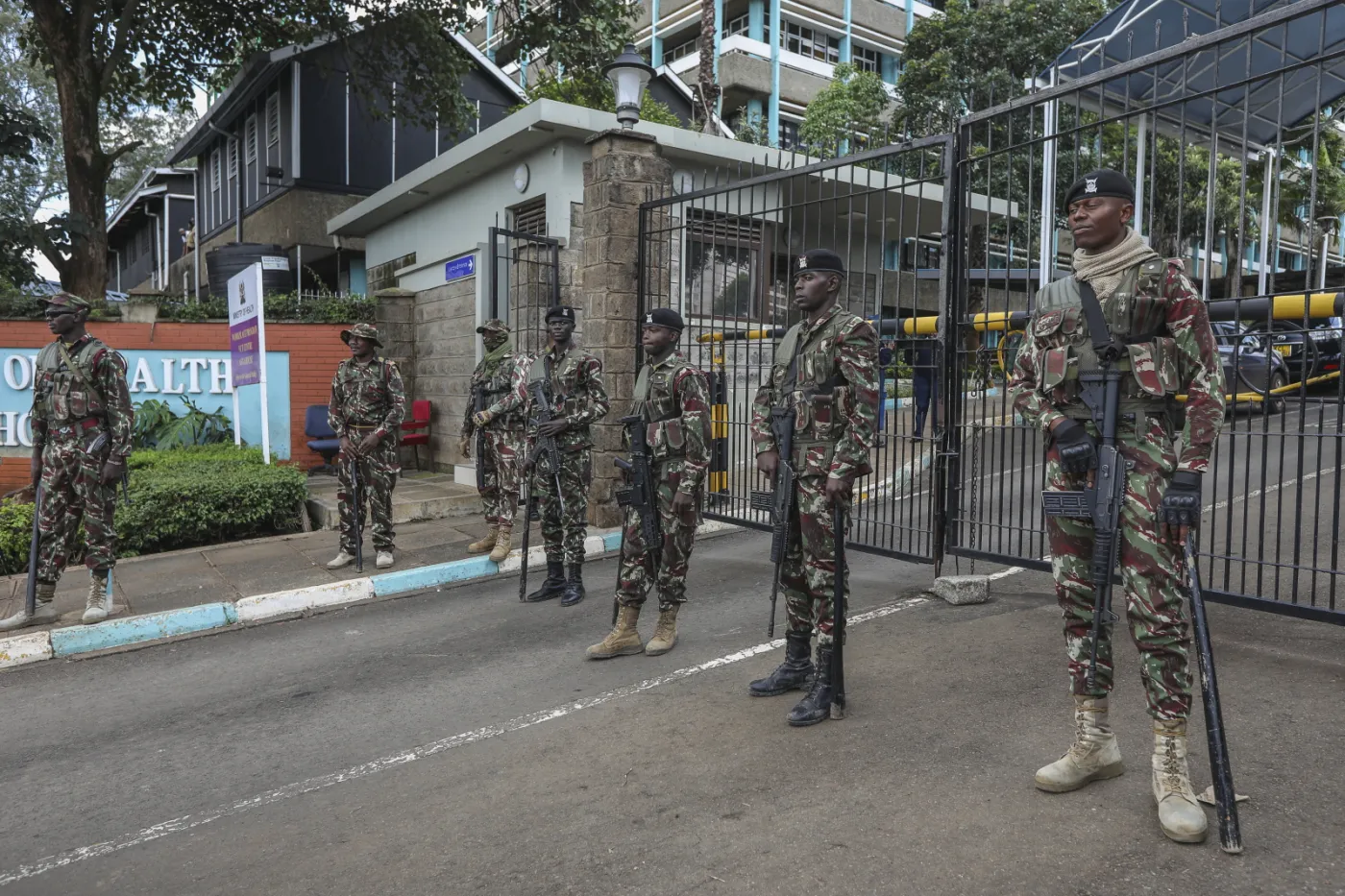 Szef kenijskich sił zbrojnych zginął w katastrofie lotniczej