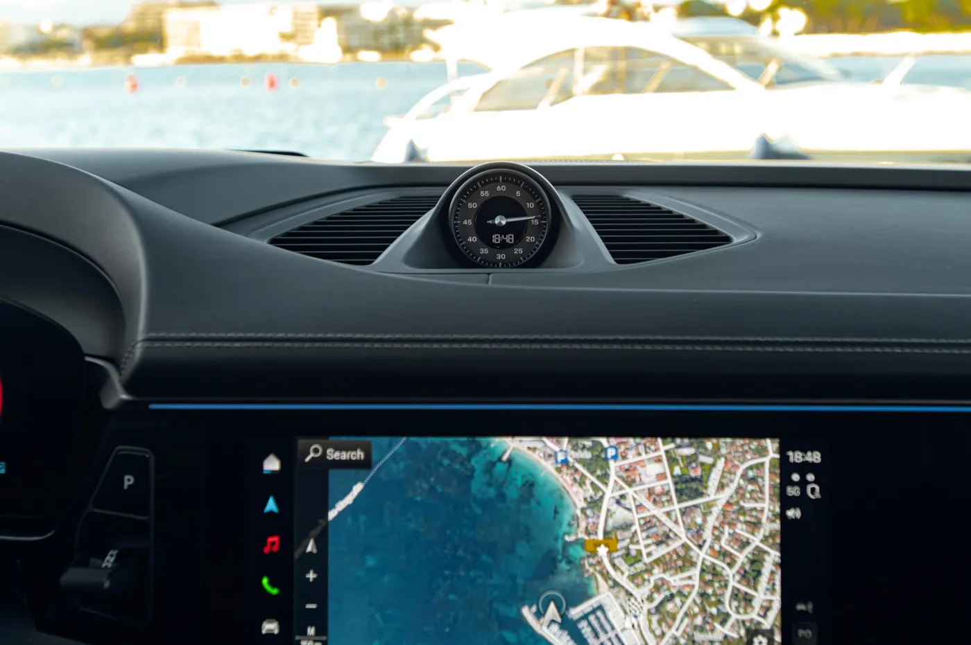 porsche-macan-turbo-38167367.jpg