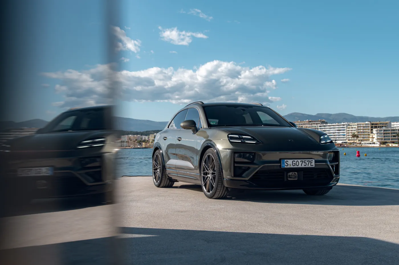 porsche-macan-turbo-38167369.jpg