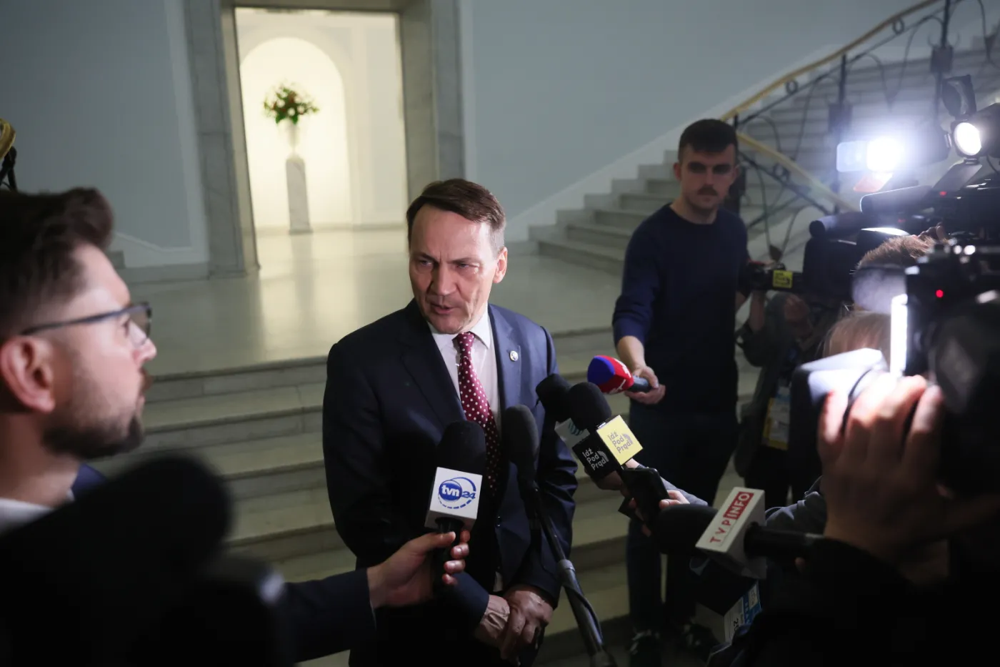 Nuclear Sharing w Polsce? Sikorski ujawnia: Prezydentowi już powiedziano...