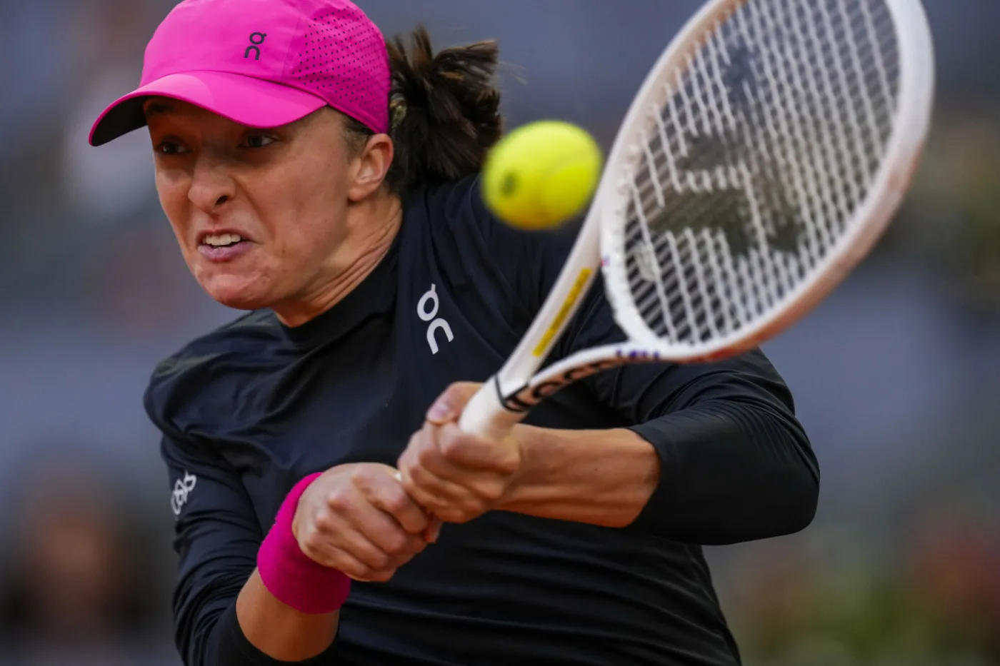 Kłopoty Igi Świątek w drugim secie. Chinka postawiła się liderce rankingu WTA [WIDEO]
