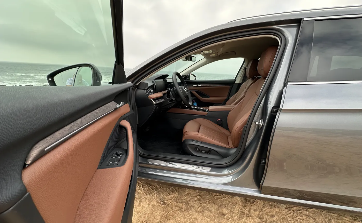 nowa-skoda-superb-38176170.jpg