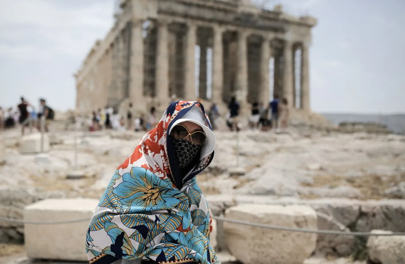 Ateński Akropol zamknięty przez upały, Grecja ogłasza "mały lockdown"