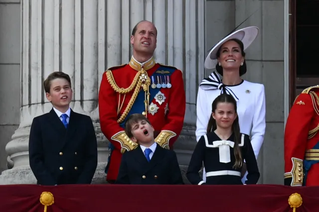 Wiadomo, dlaczego księżna Kate pojawiła się na Trooping the Colour. Ważną rolę odegrał Karol III