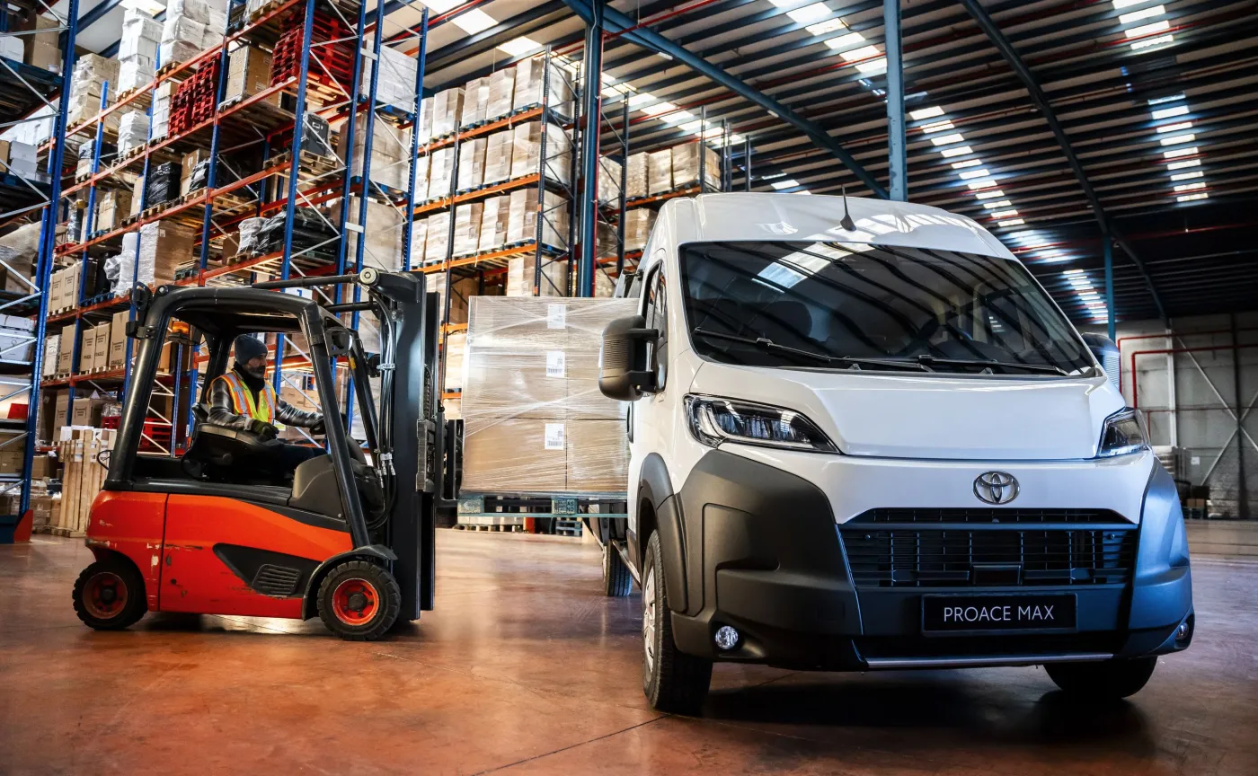 toyota-proace-max-38195474.jpg