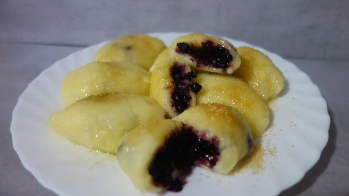 Pyszne knedle z jagodami. Nowy przepis od Heni Foks