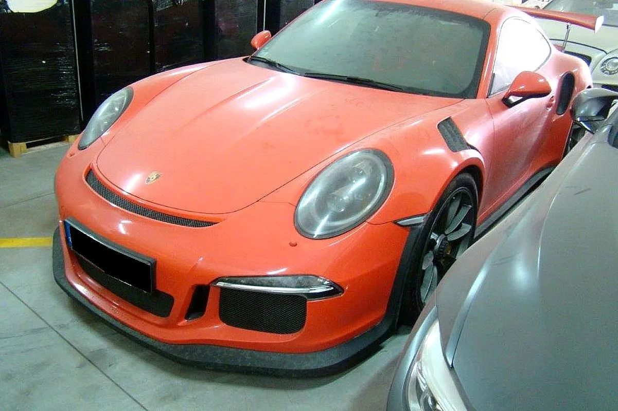 porsche-911-gt3-rs-38248143.jpg