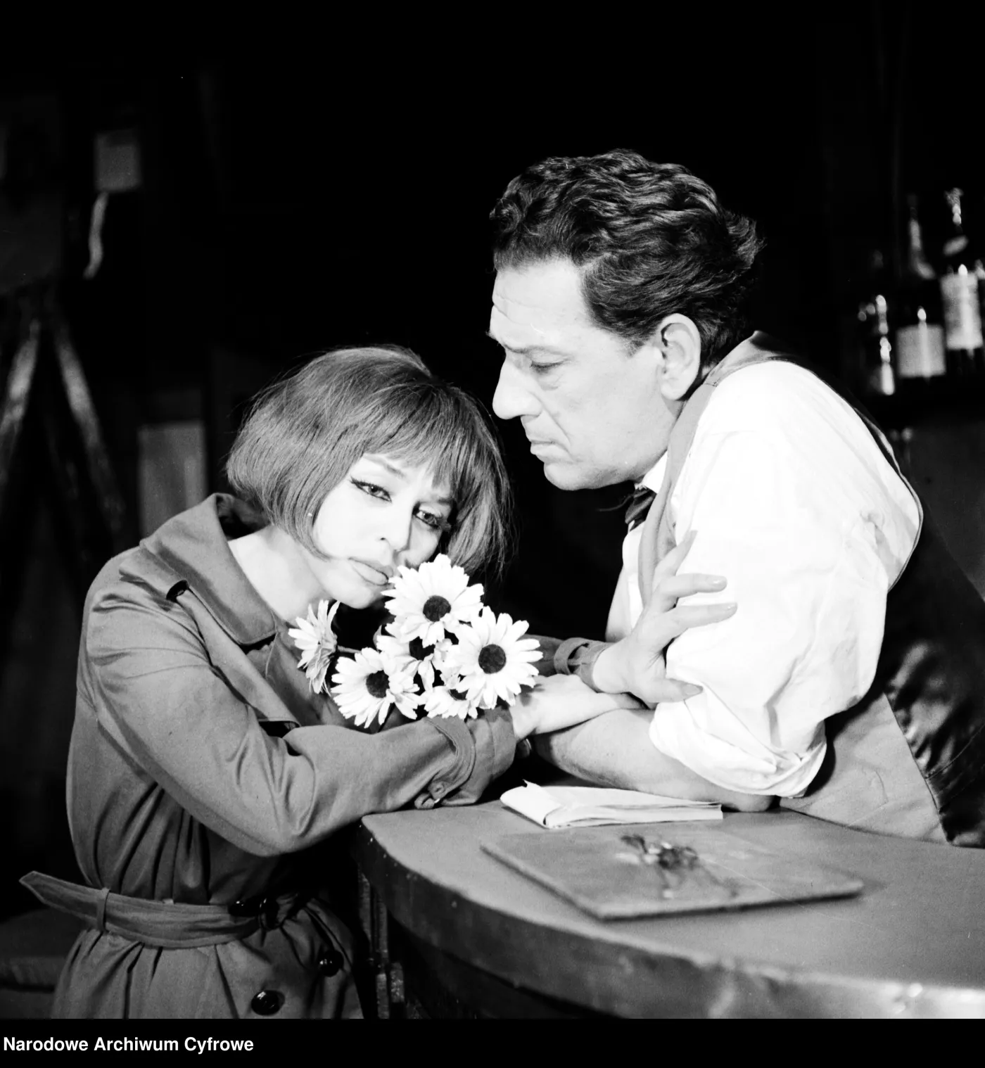 Kąpała się w szampanie, nie znosił jej Gomułka? 33 lata temu odeszła skandalistka PRL