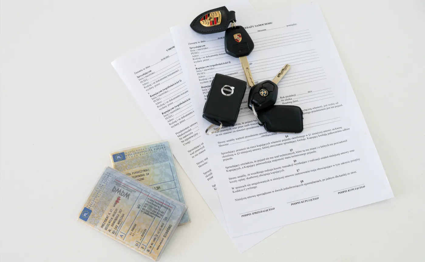 Sprzedałeś auto? Teraz masz jeden ważny obowiązek, ale możesz odebrać pieniądze