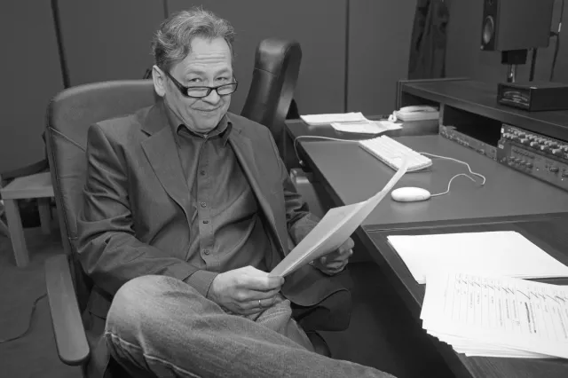 Jego głosem mówili bohaterowie "Gwiezdnych wojen" i "Pingwinów z Madagaskaru". Wojciech Paszkowski nie żyje