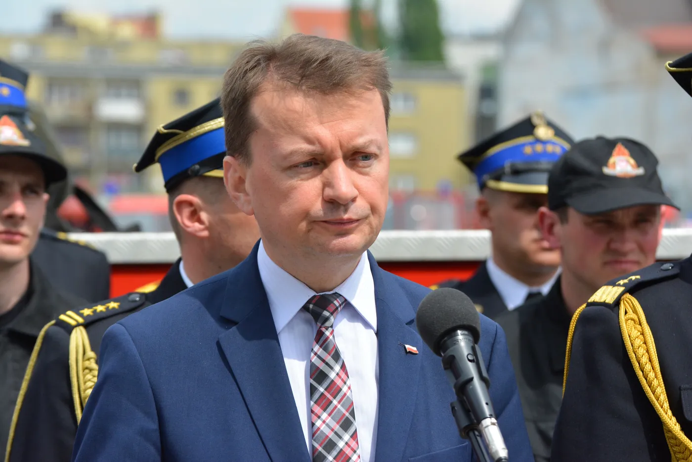 Walka z powodzią. Błaszczak wytyka błędy Tuskowi. "To jest niewystarczające"