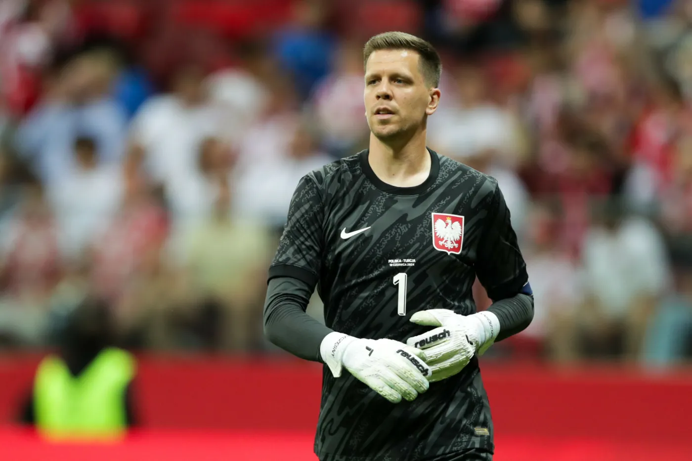 Szczęsny na początku w Barcelonie będzie jak wóz z węglem. Tak uważa były bramkarz kadry