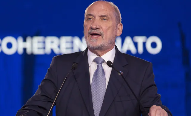 Macierewicz: Grupy, które doprowadziły do obalenia rządu Olszewskiego, nadal są żywotne