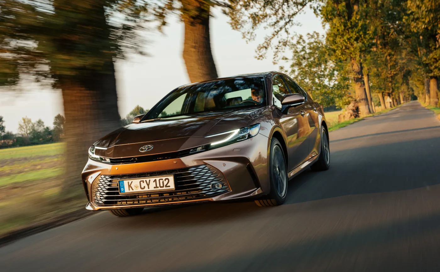 nowa-toyota-camry-38306962.jpg
