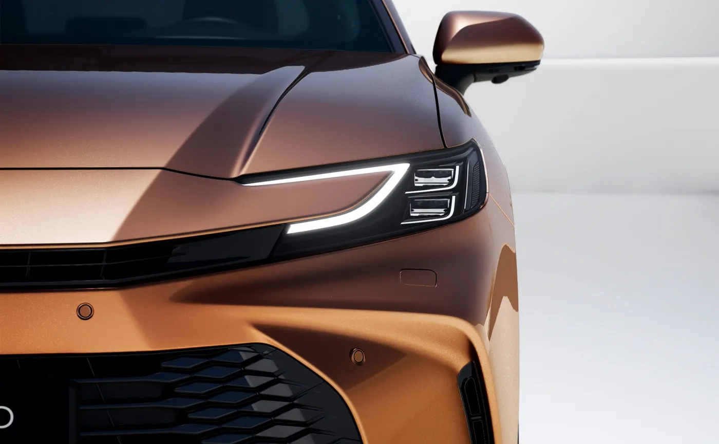 Nowa Toyota Camry wjeżdża do Polski. Hybryda 5. generacji będzie hitem