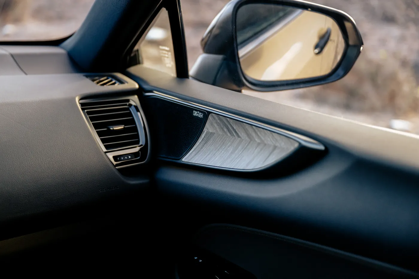 lexus-nx-overtrail-38323742.jpg