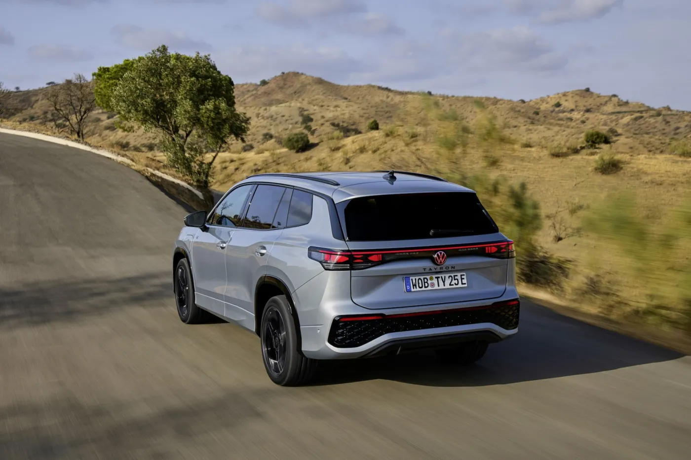 volkswagen-tayron-38353796.jpg