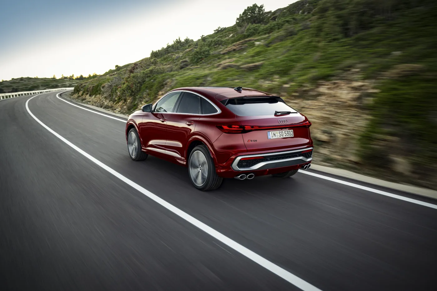 audi-sq5-sportback-38354165.jpg