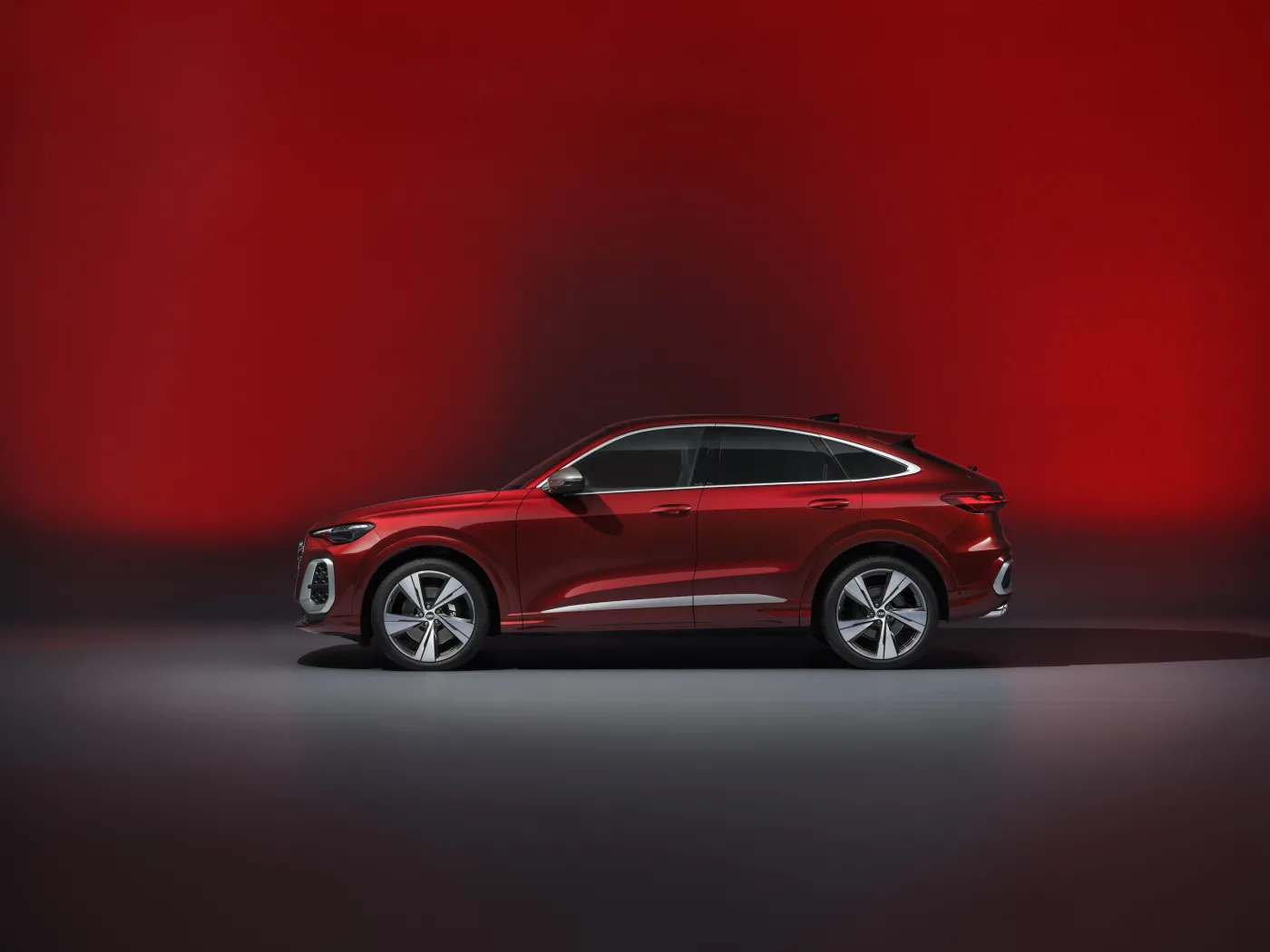 audi-sq5-sportback-38354136.jpg