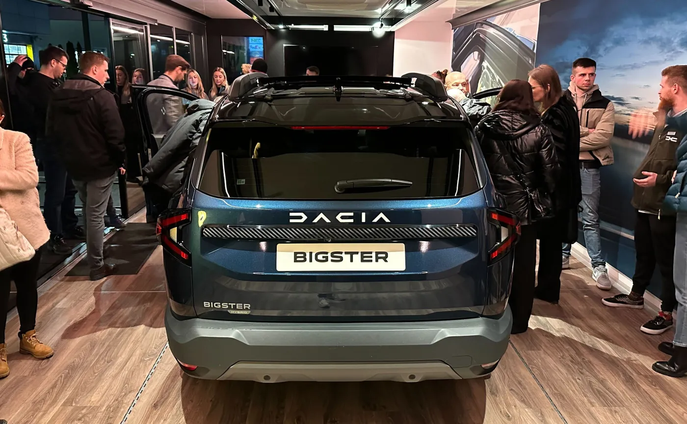 nowa-dacia-bigster-38381842.jpg