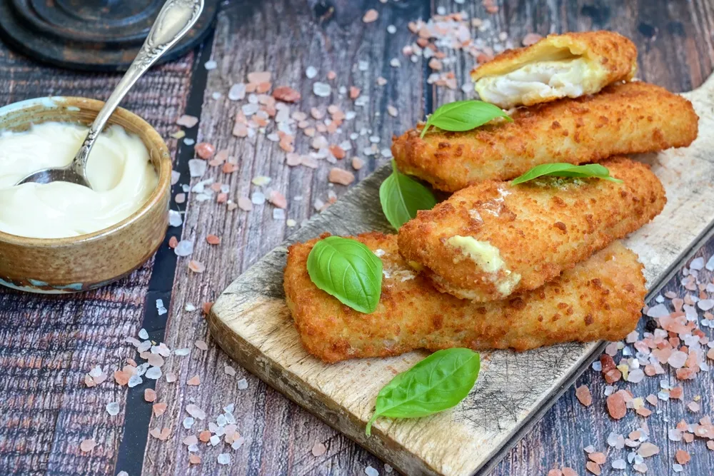 Idealny przepis na rybę w chrupiącym cieście od finalisty "MasterChefa". Takiego smaku się nie zapomina!