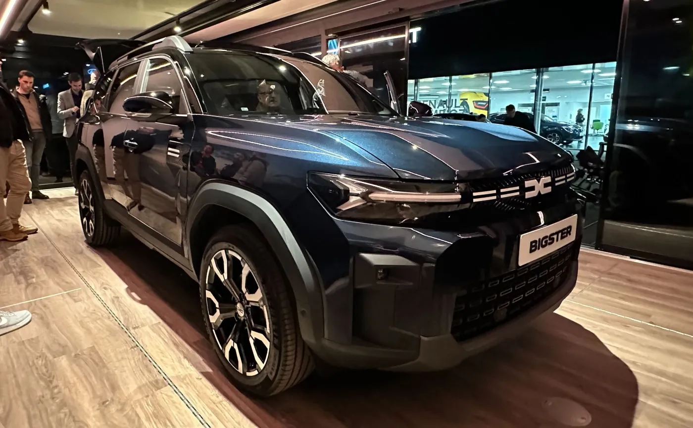 nowa-dacia-bigster-38381837.jpg