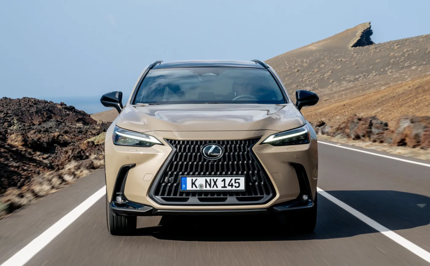 lexus-nx-overtrail-38319196.jpg