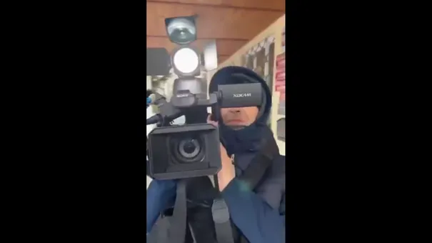 Skandaliczne zachowanie operatora wPolsce24. Opluł współpracownika Trzaskowskiego