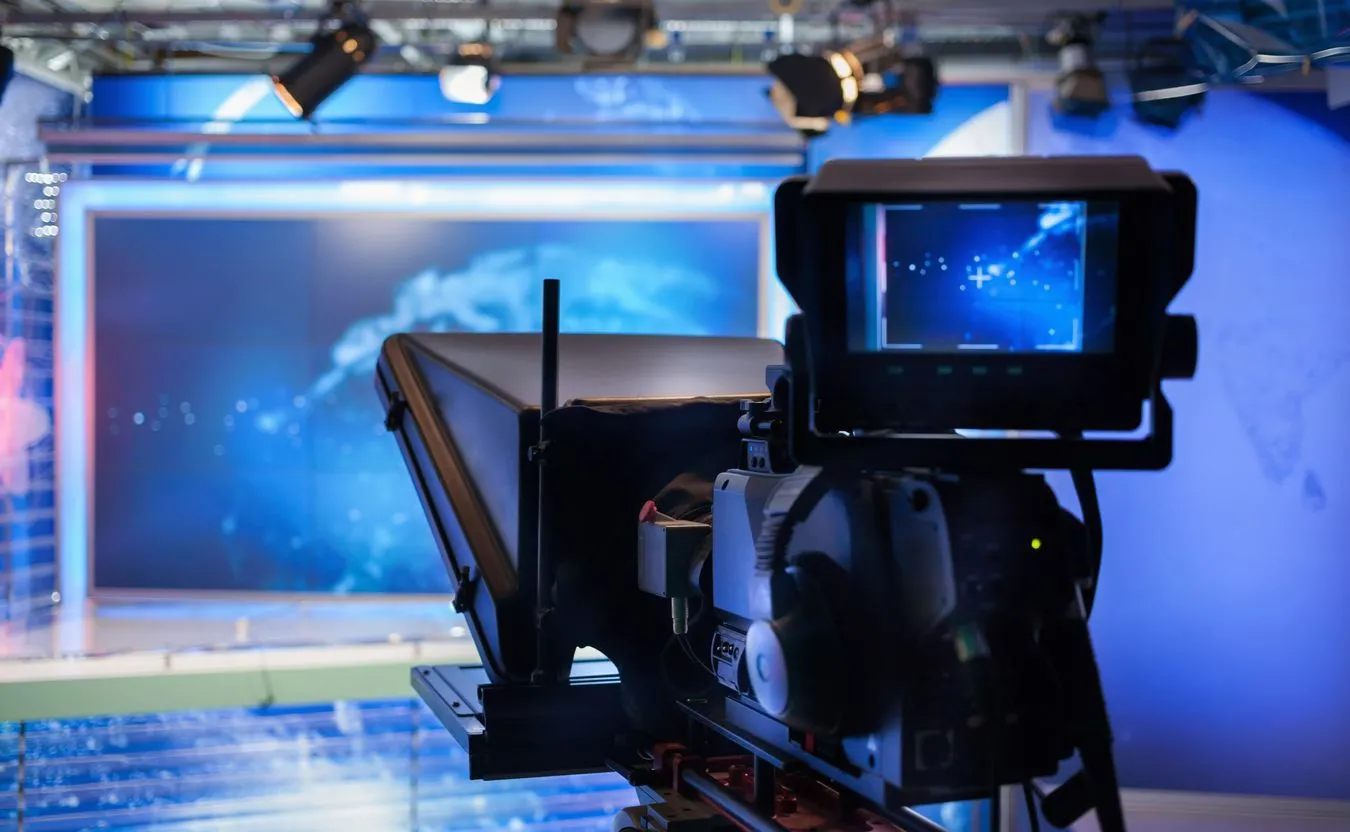 "Wiadomości" TVP i "Fakty" TVN z jednego dnia... Żyjemy w dwóch równoległych światach