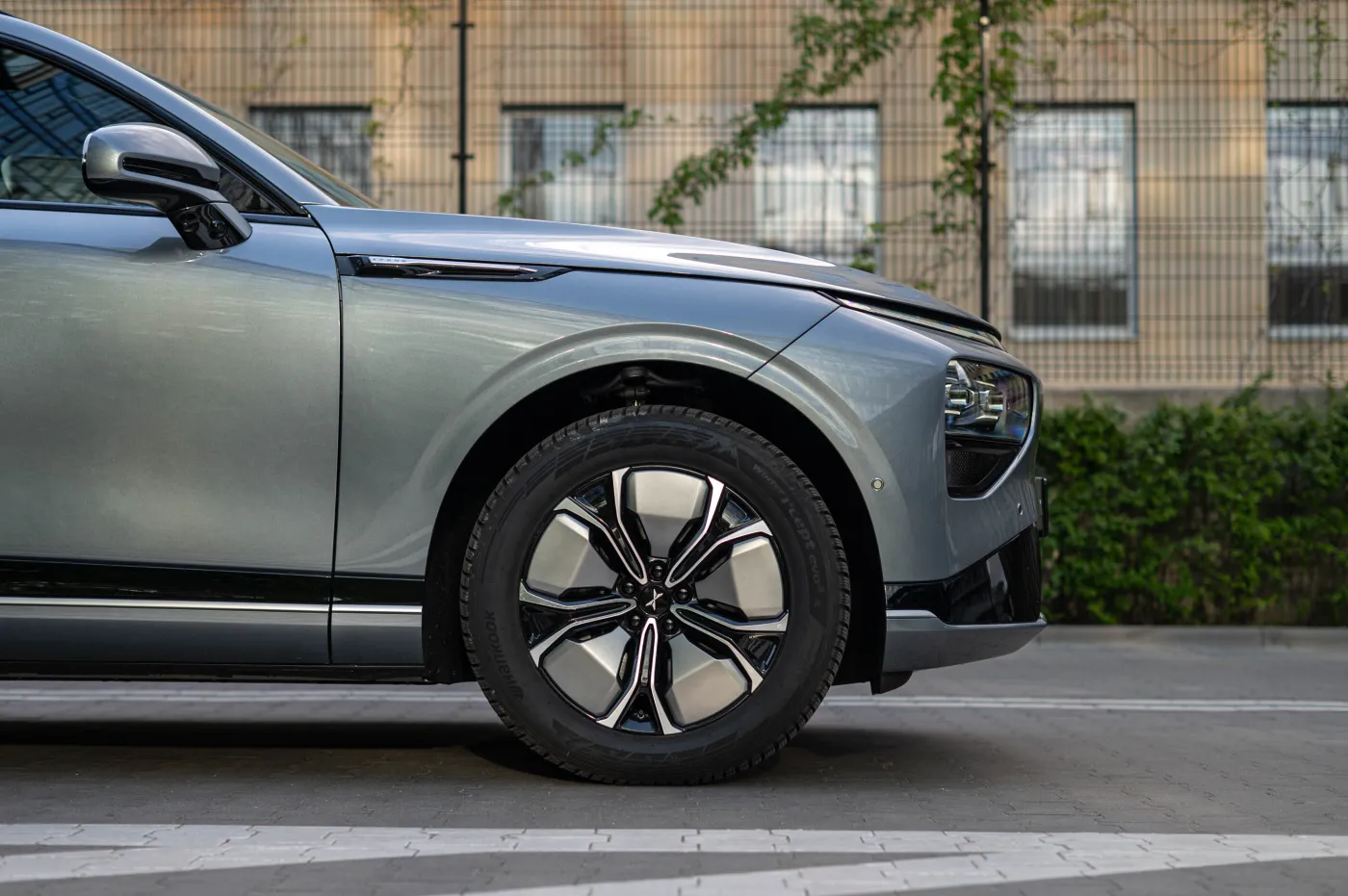 SUV nowej marki atakuje klasę premium. W cenę aż trudno uwierzyć