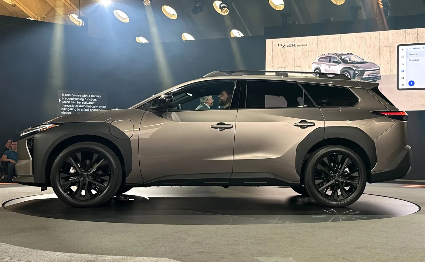 Nowa Toyota wjeżdża do Polski. Tak wygląda następca wielkiej hybrydy