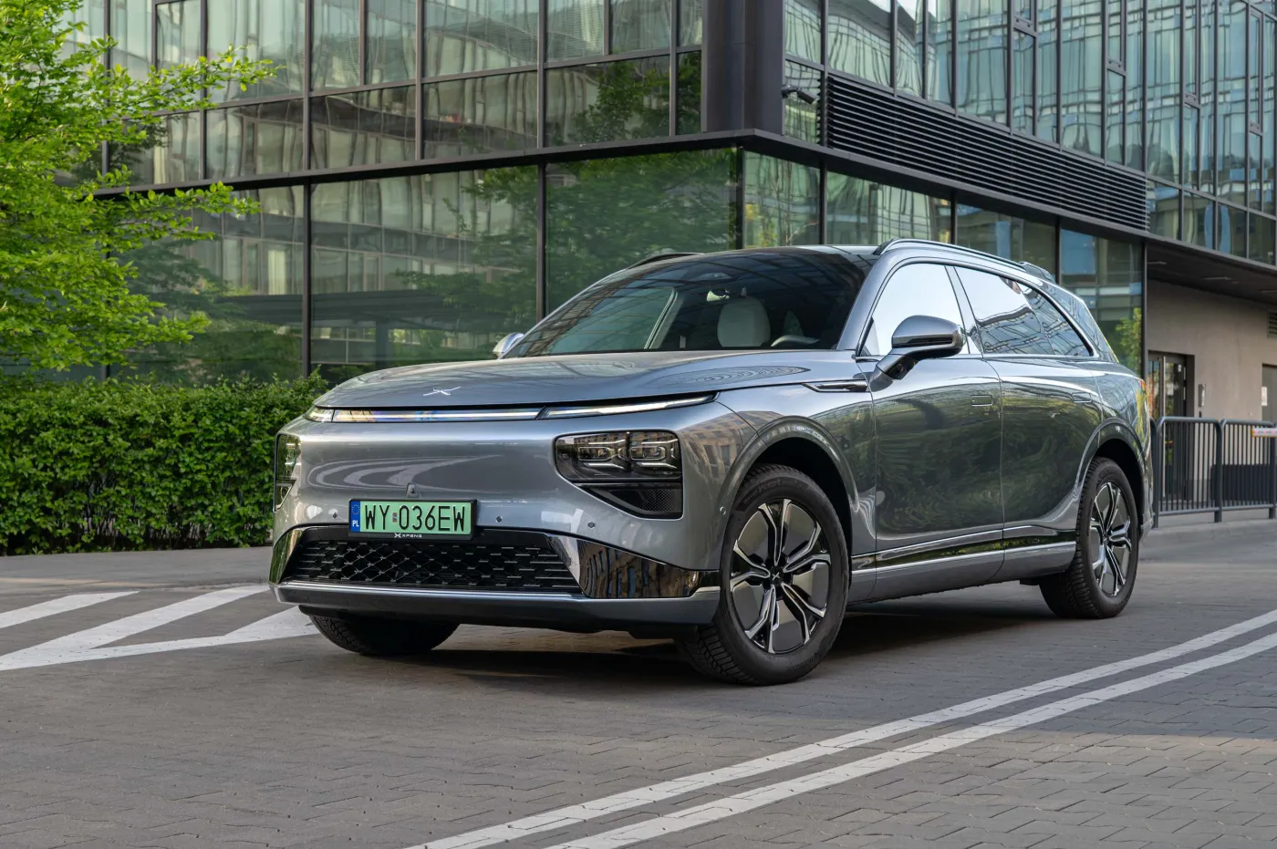 xpeng-g9-long-range-38475779.jpg