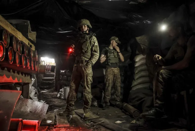 Ukraina pod zmasowanym atakiem. Rosja użyła ponad 100 dronów i rakiet