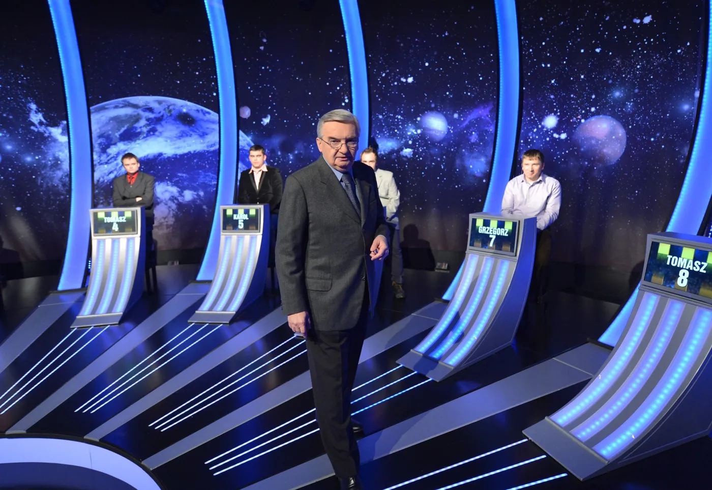 QUIZ. Pytania z finału najnowszego odcinka teleturnieju "Jeden z dziesięciu". Na ostatnim uczestnik się wyłożył