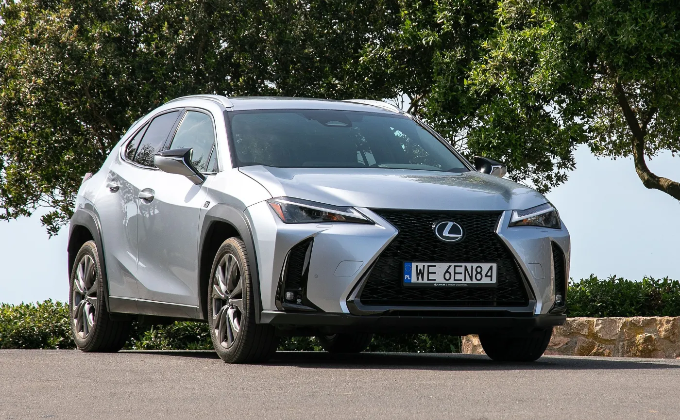 nowy-lexus-ux-300h-38504711.jpg