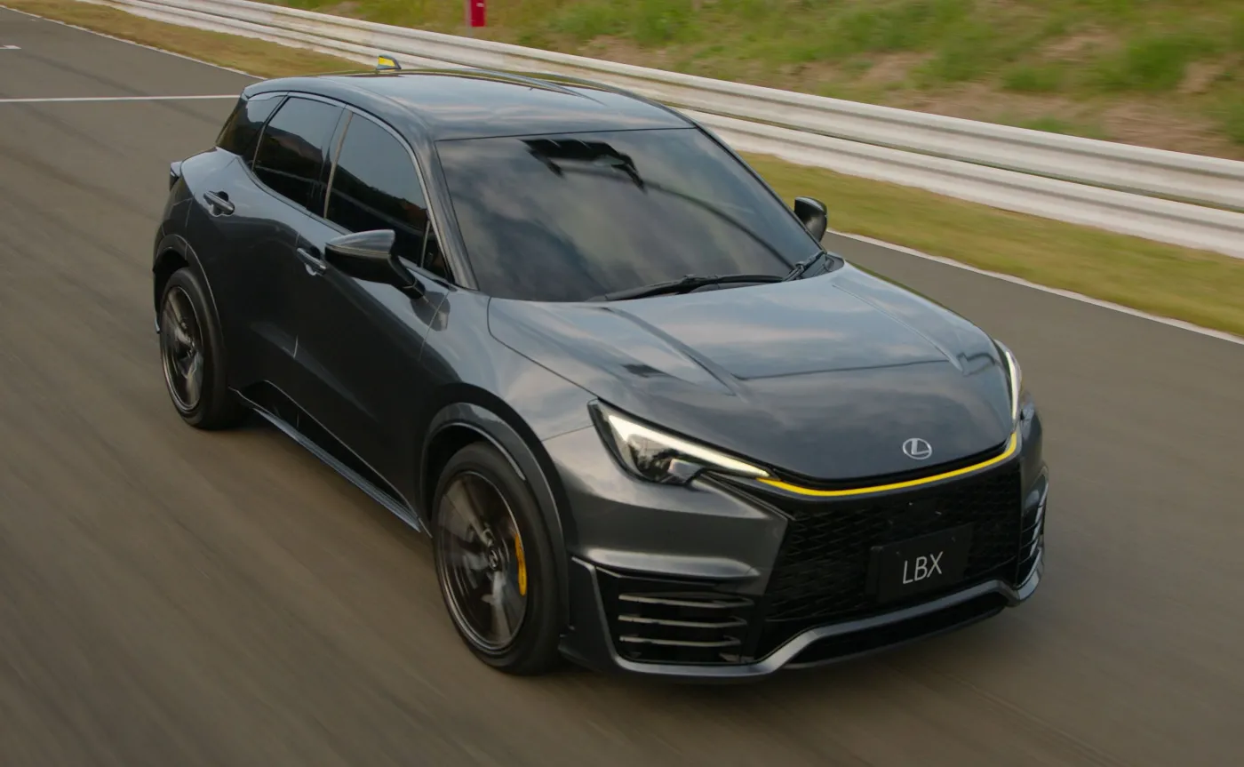 lexus-lbx-morizo-rr-38056495.jpg